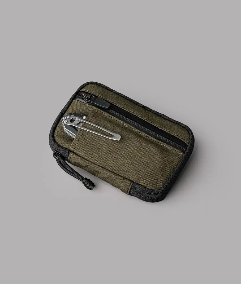 Hub Pouch Pro | Green Axogrid