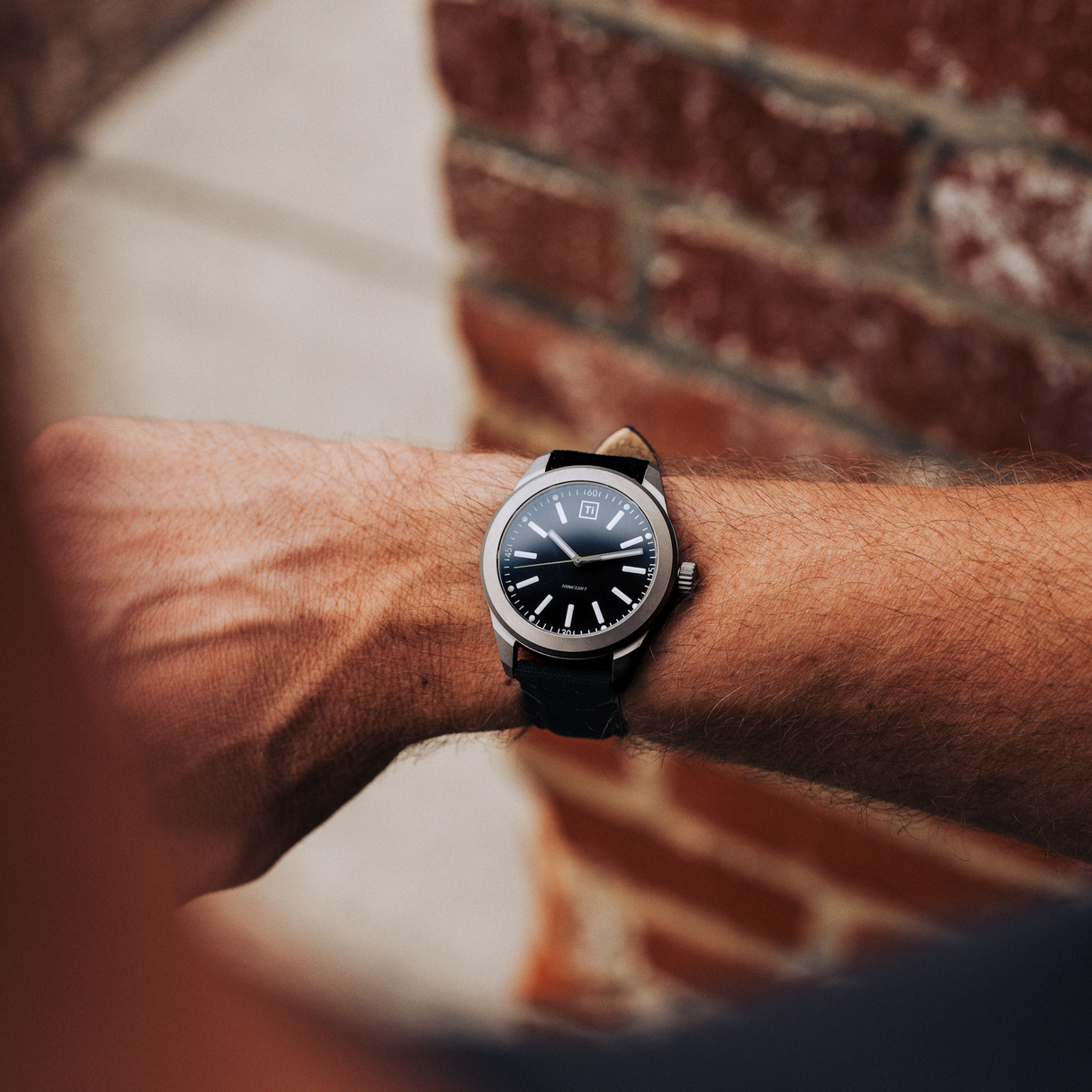 Ti Base Line Field Watch | Black Dial