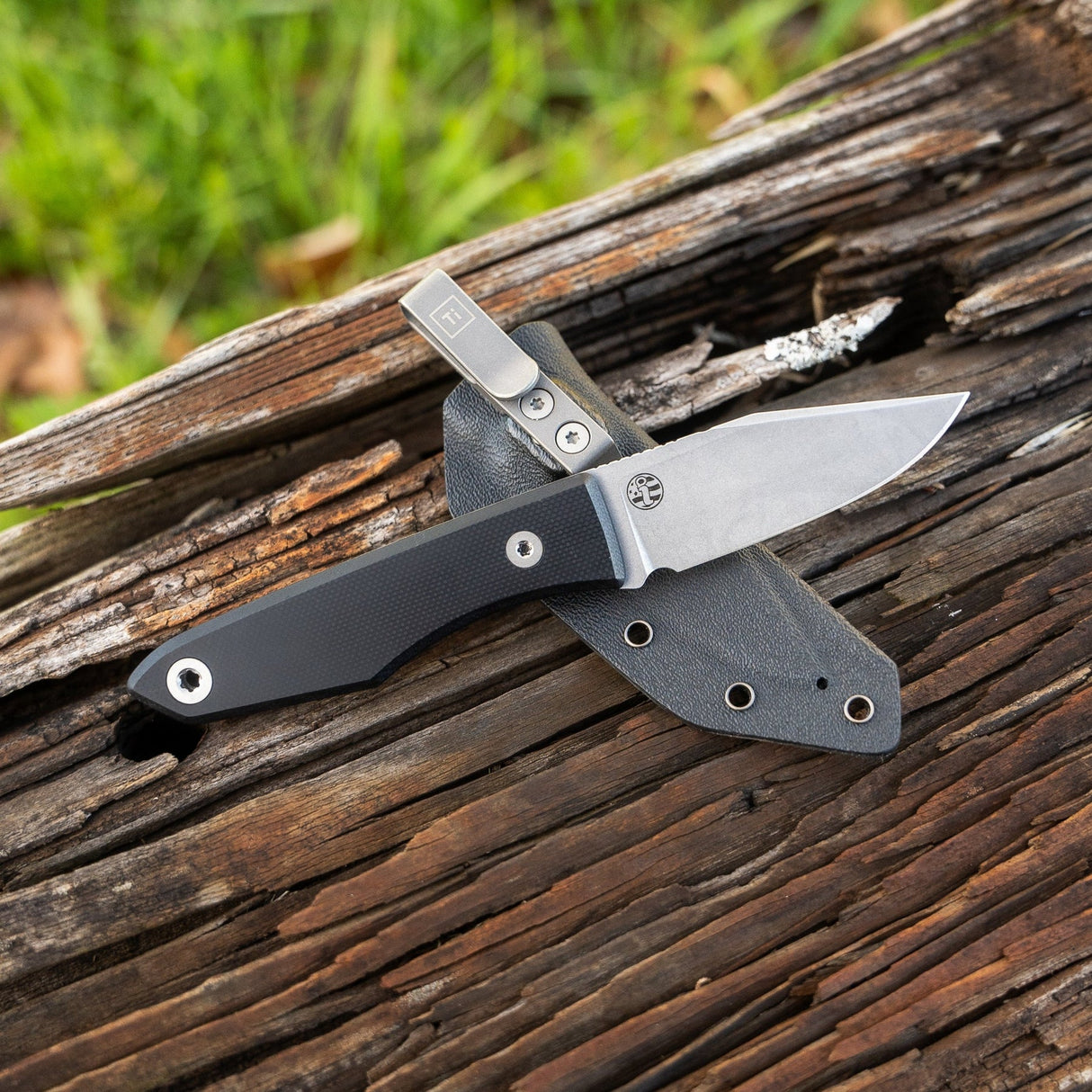 USA Lookout Fixed Blade | Magnacut + Black G10