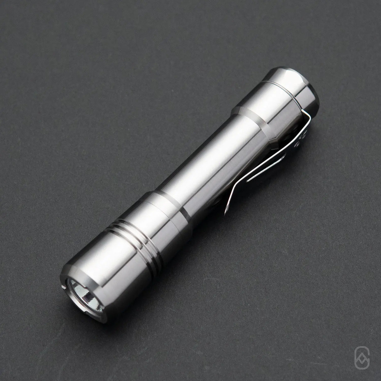 Pineapple-Ti | Titanium Smooth