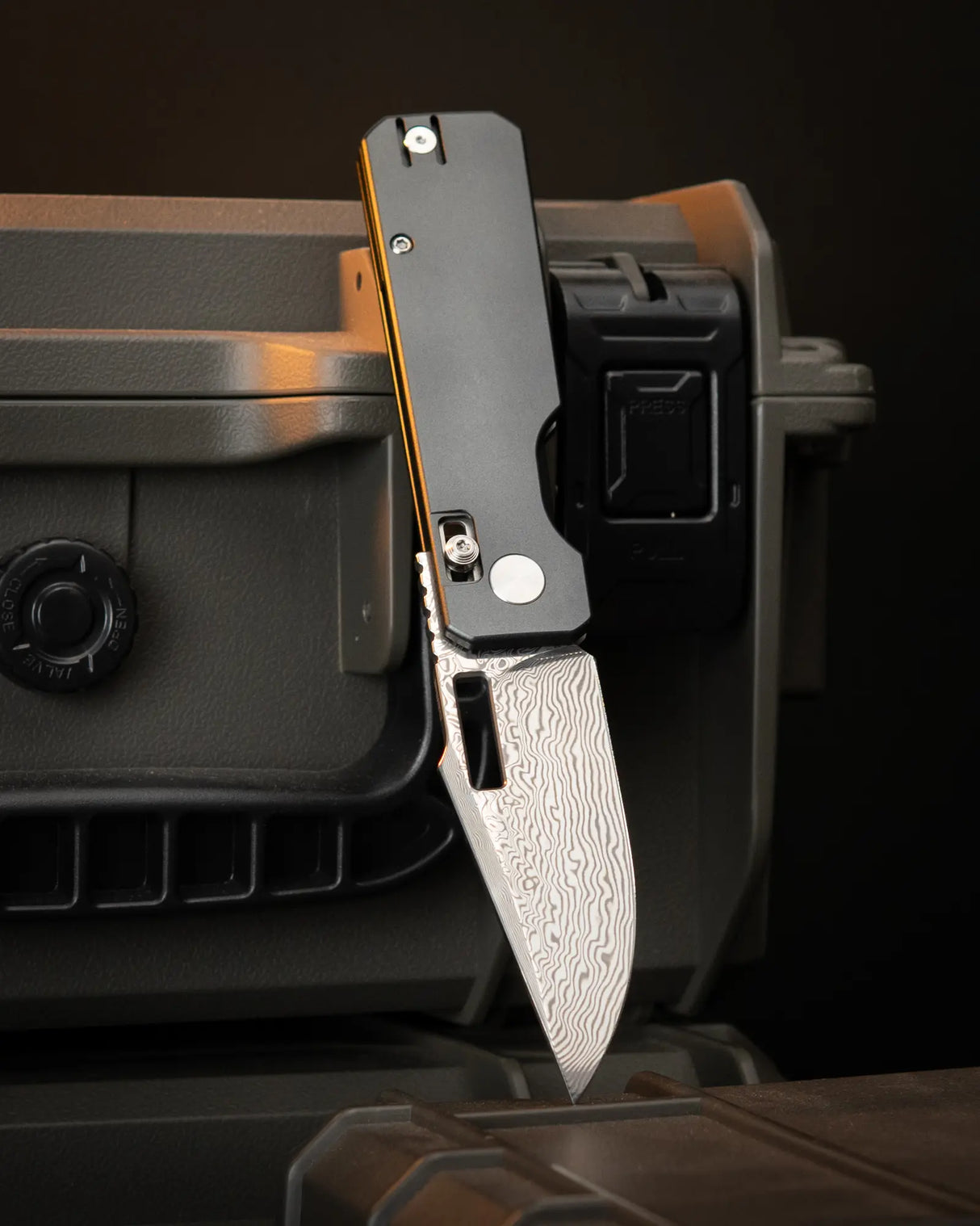 Aura Drop Point | Grey Aluminium + Dama