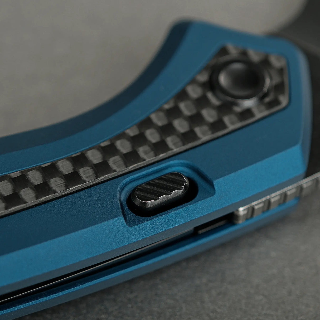 Kroc | Blue Aluminium + Carbon Fibre - A1804