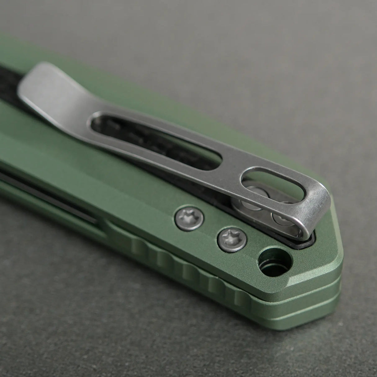 Kroc | Green Aluminium + Carbon Fibre - A1803