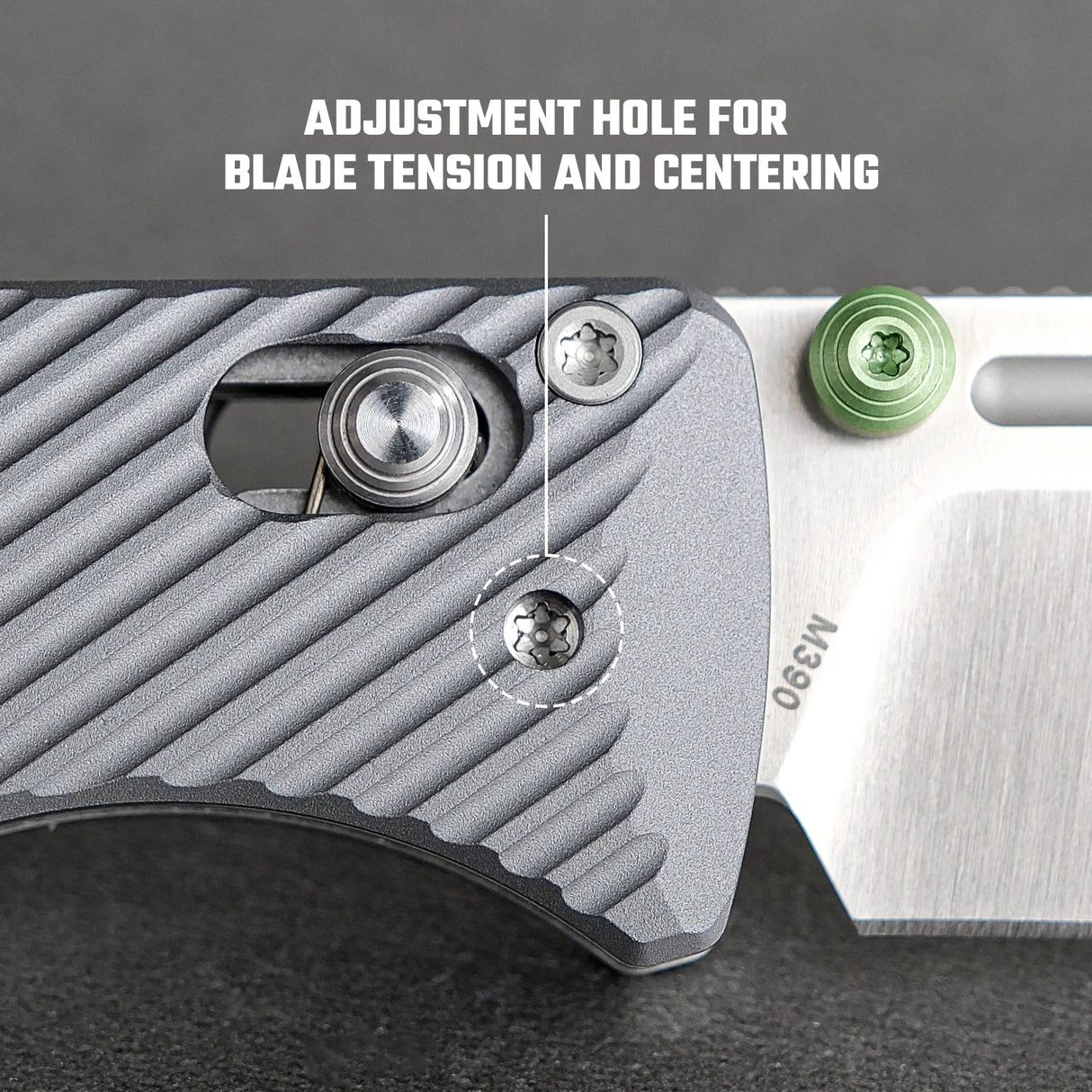 Vombat | Grey Aluminium + M390 Clip Point- A4101