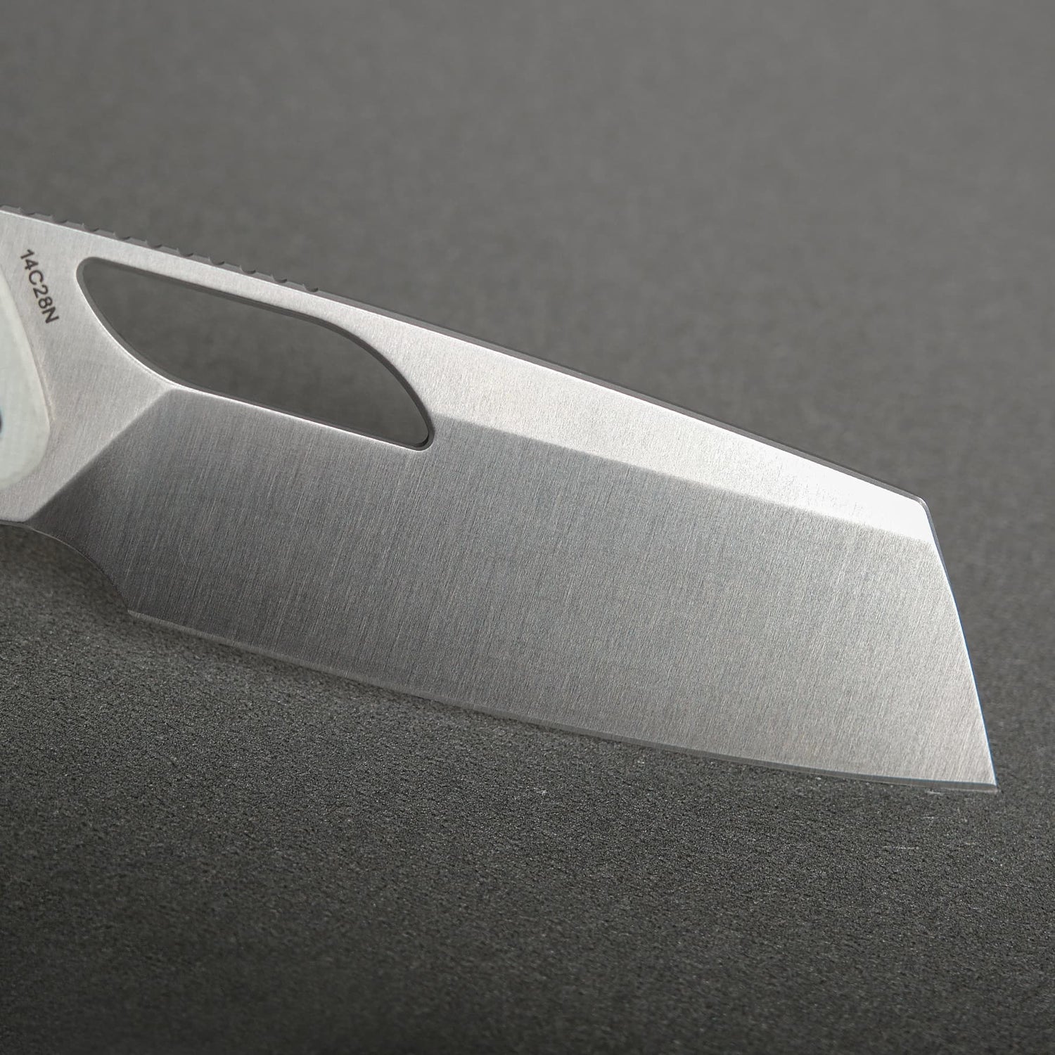 Kroc G10 | White & Green + 14C28N - A1808