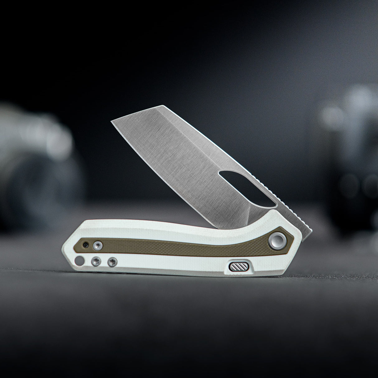 Kroc G10 | White & Green + 14C28N - A1808