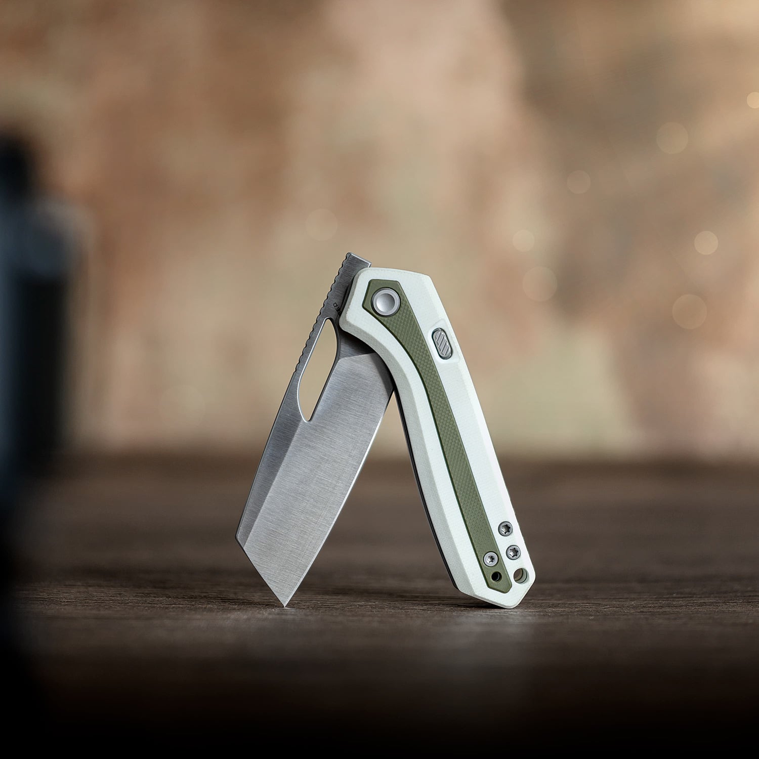 Kroc G10 | White & Green + 14C28N - A1808