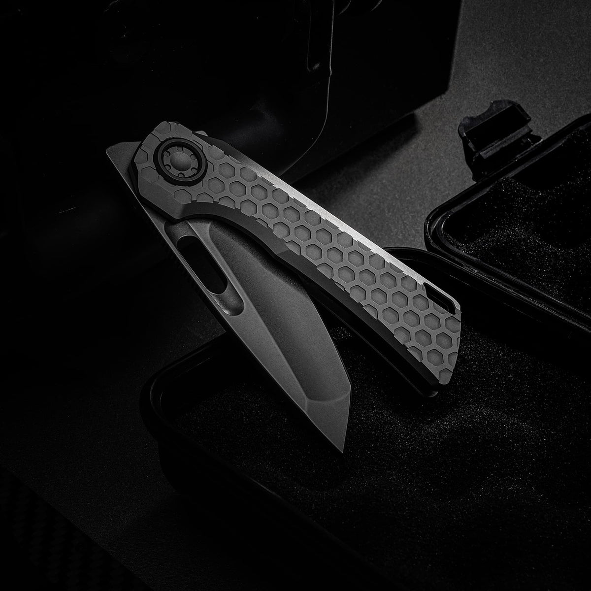 Nymble | Grey Ti + Stonewash Elmax - A4702