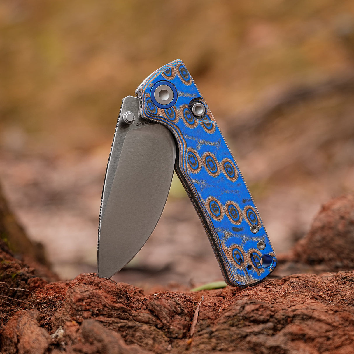 Porcupine Thumb Stud | Blue Ocean Micarta + Satin 14C28N - A2614