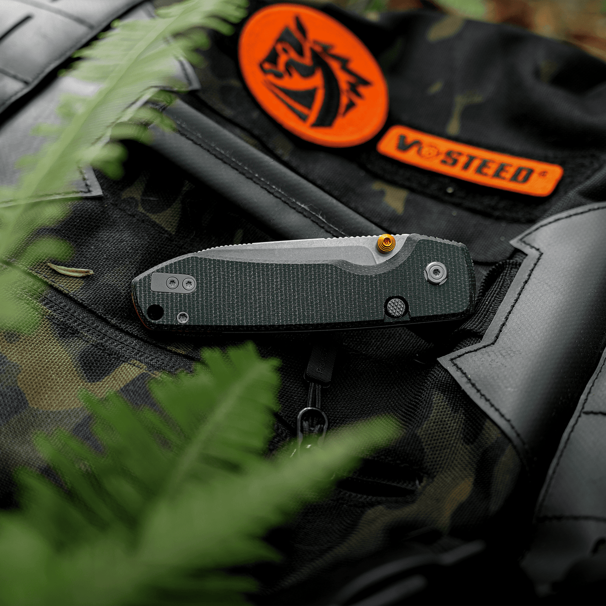 Raccoon 2.0 - Top Liner Lock | Green Micarta + 14C28N Drop Point - A2904