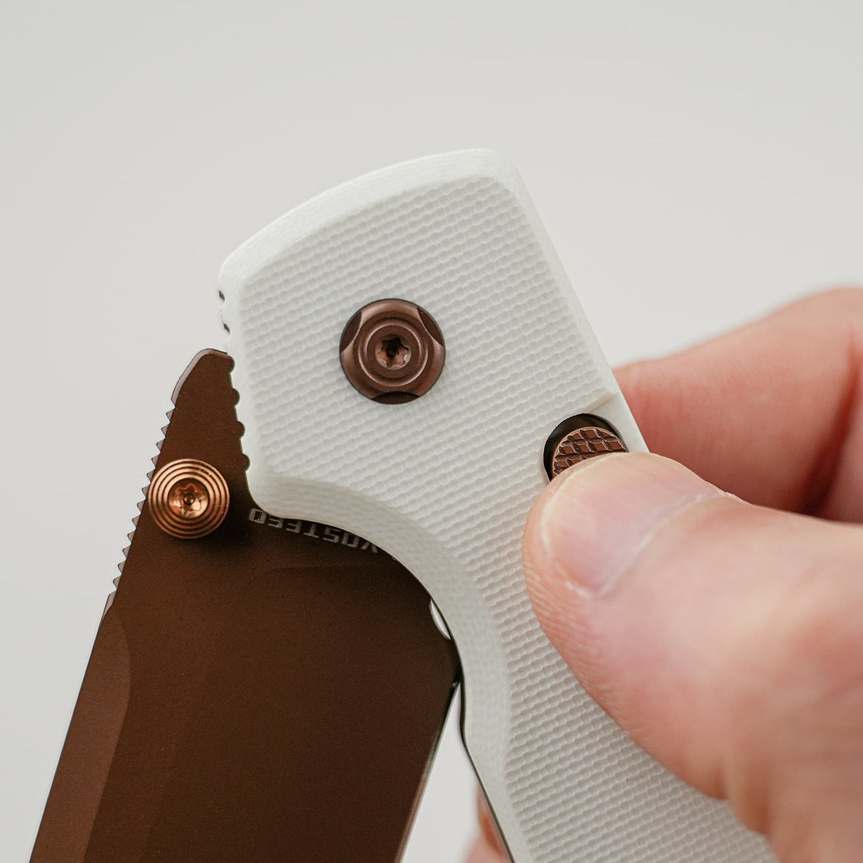 Raccoon 2.0 - Top Liner Lock | White G10 + 14C28N Bowie - A2925