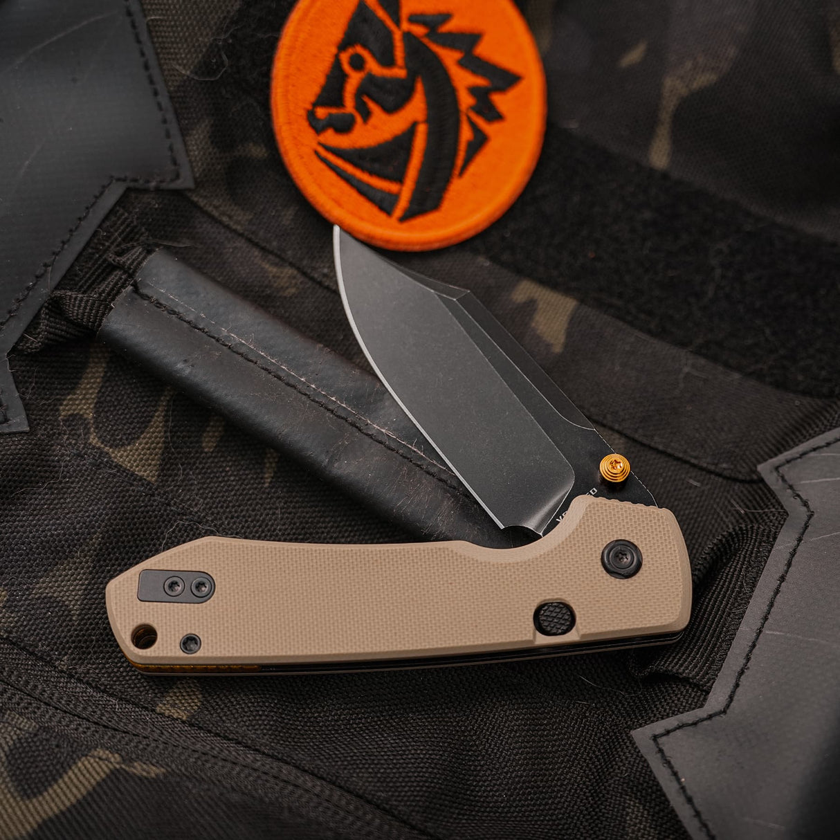 Raccoon 2.0 - Top Liner Lock | Sand G10 + 14C28N Bowie - A2927