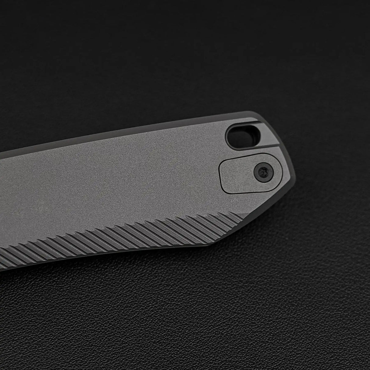 Raccoon TiSlim™ | Dim Grey Ti + Blackwash 154CM