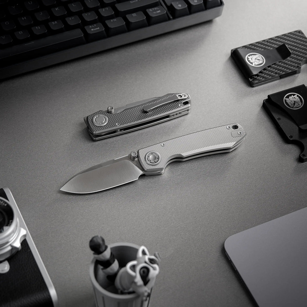 Raccoon V | Dim Grey Titanium + Satin Blade