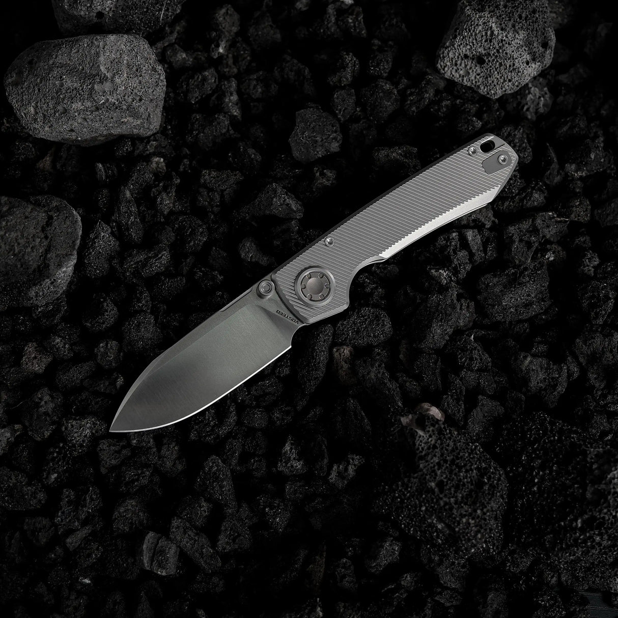 Raccoon V | Dim Grey Titanium + Satin Blade