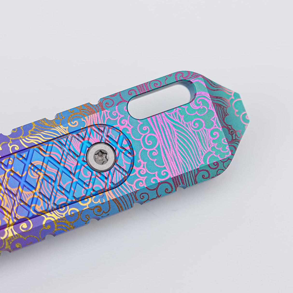 Shark Bomb Prybar 2.0 | Clouds Ti - X0175