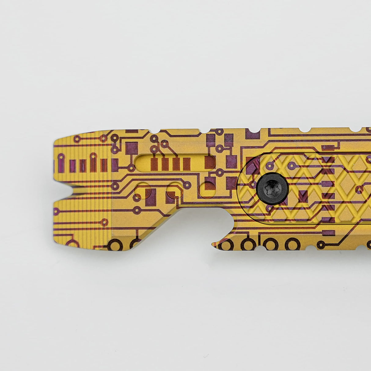 Shark Bomb Prybar 2.0 | Golden Circuit Ti - X0173