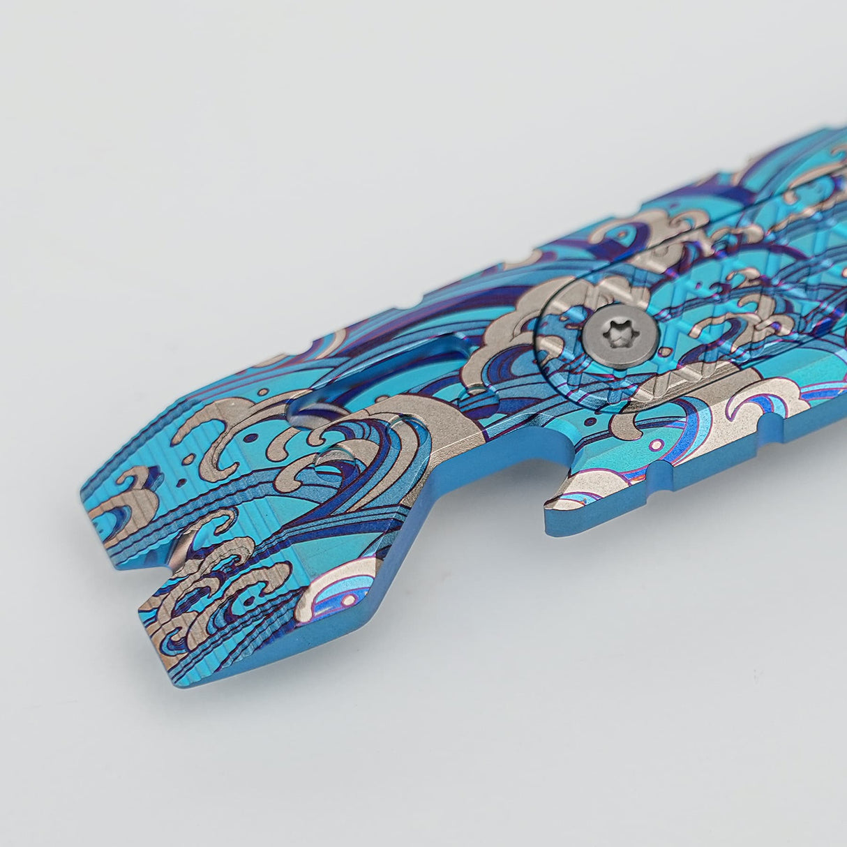 Shark Bomb Prybar 2.0 | Seawaves Ti - X0172