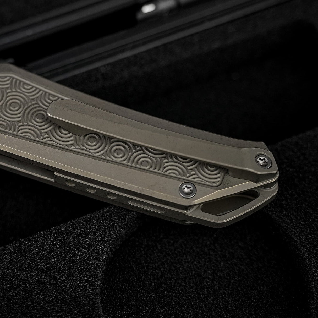 Thunderbird V | Antique Brasswash Ti + Acid Stonewash M390 - A0325