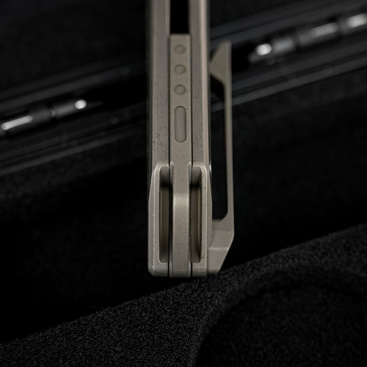 Thunderbird V | Antique Brasswash Ti + Acid Stonewash M390 - A0325