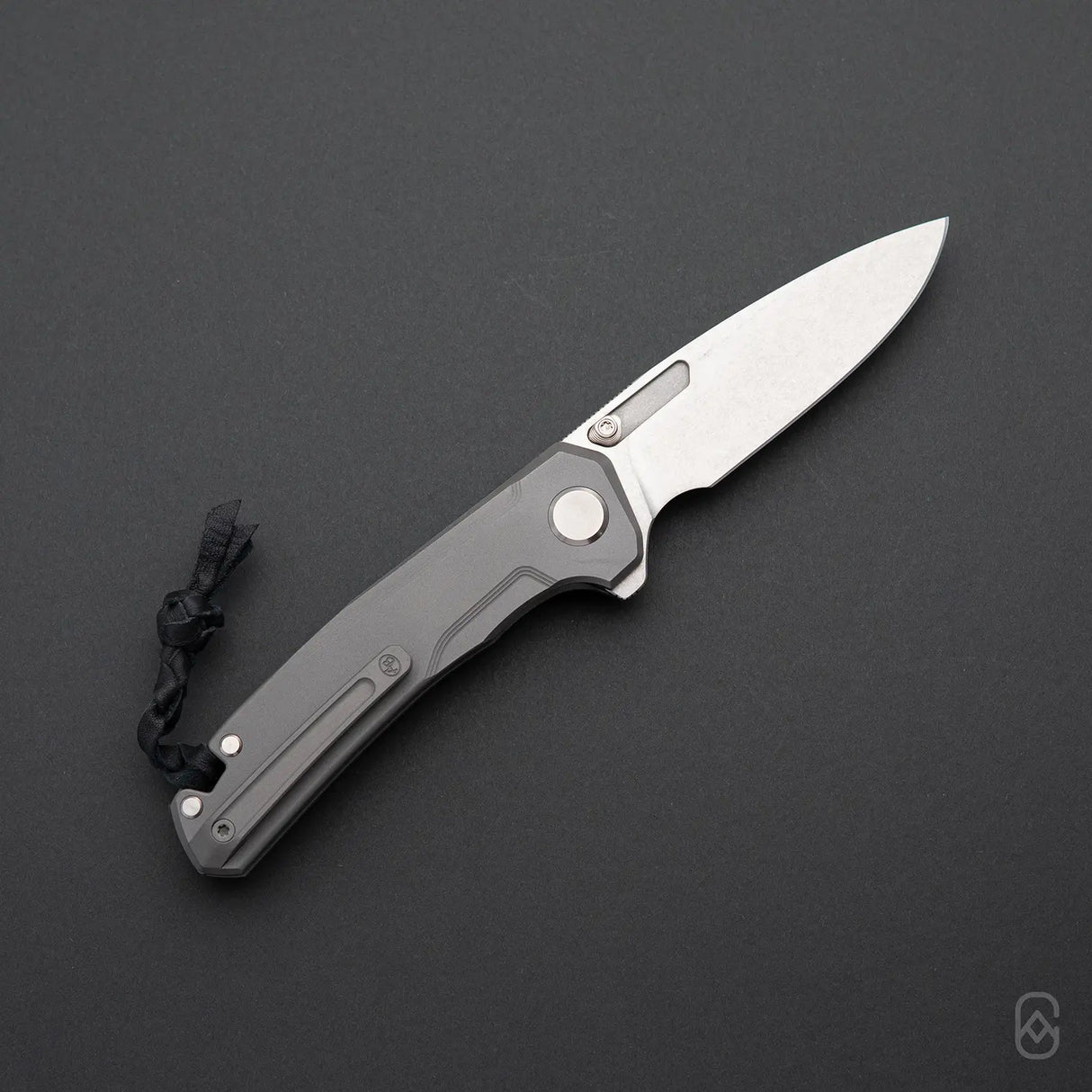 Turaco | Solid Ti + Stonewashed M390