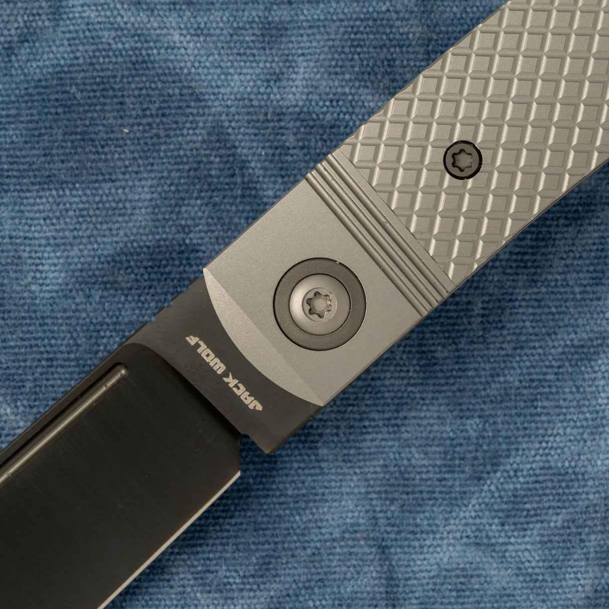 Gunslinger Jack | Crosshatch Ti + Belt Satin DLC S90V