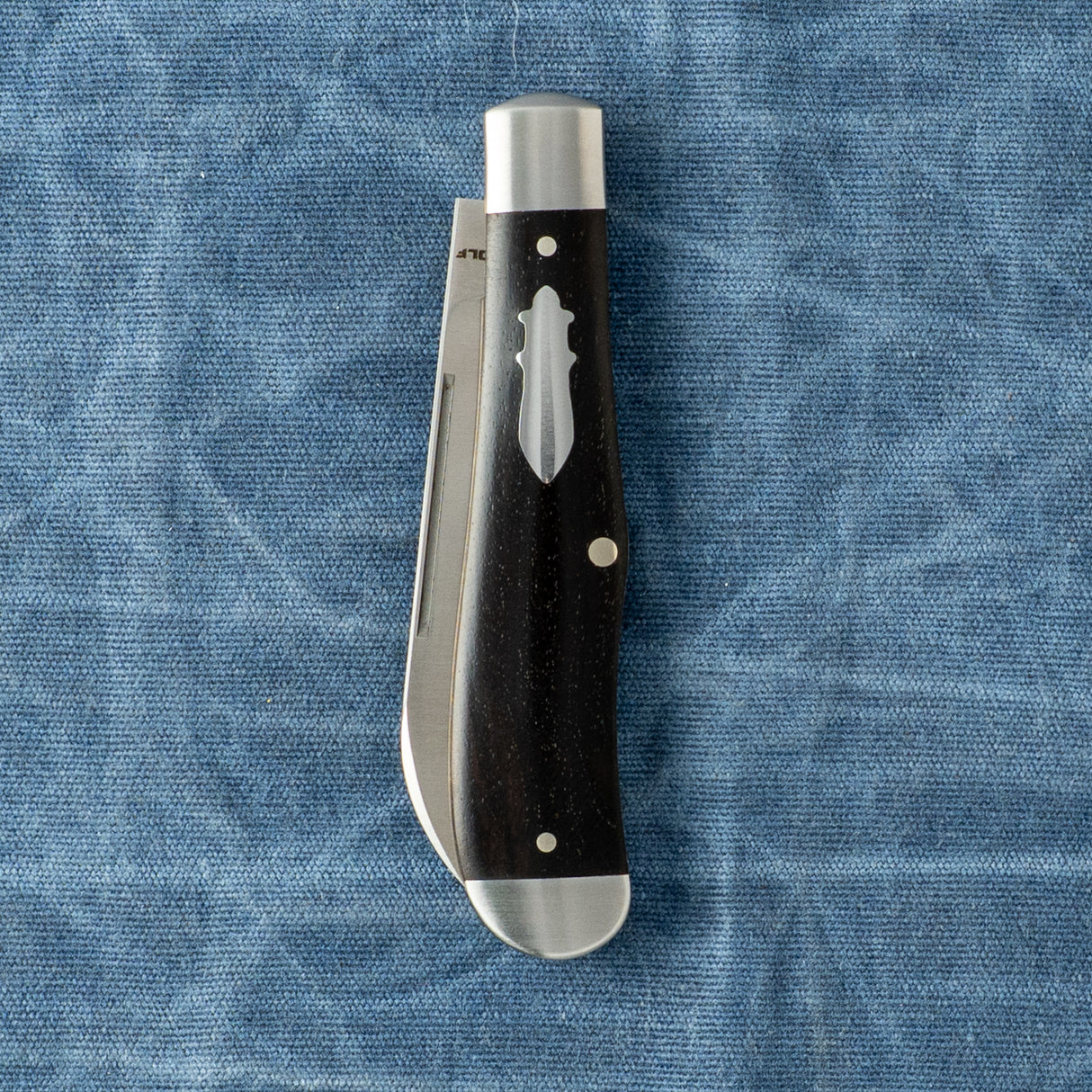 Gateway Eureka | Ebony Wood