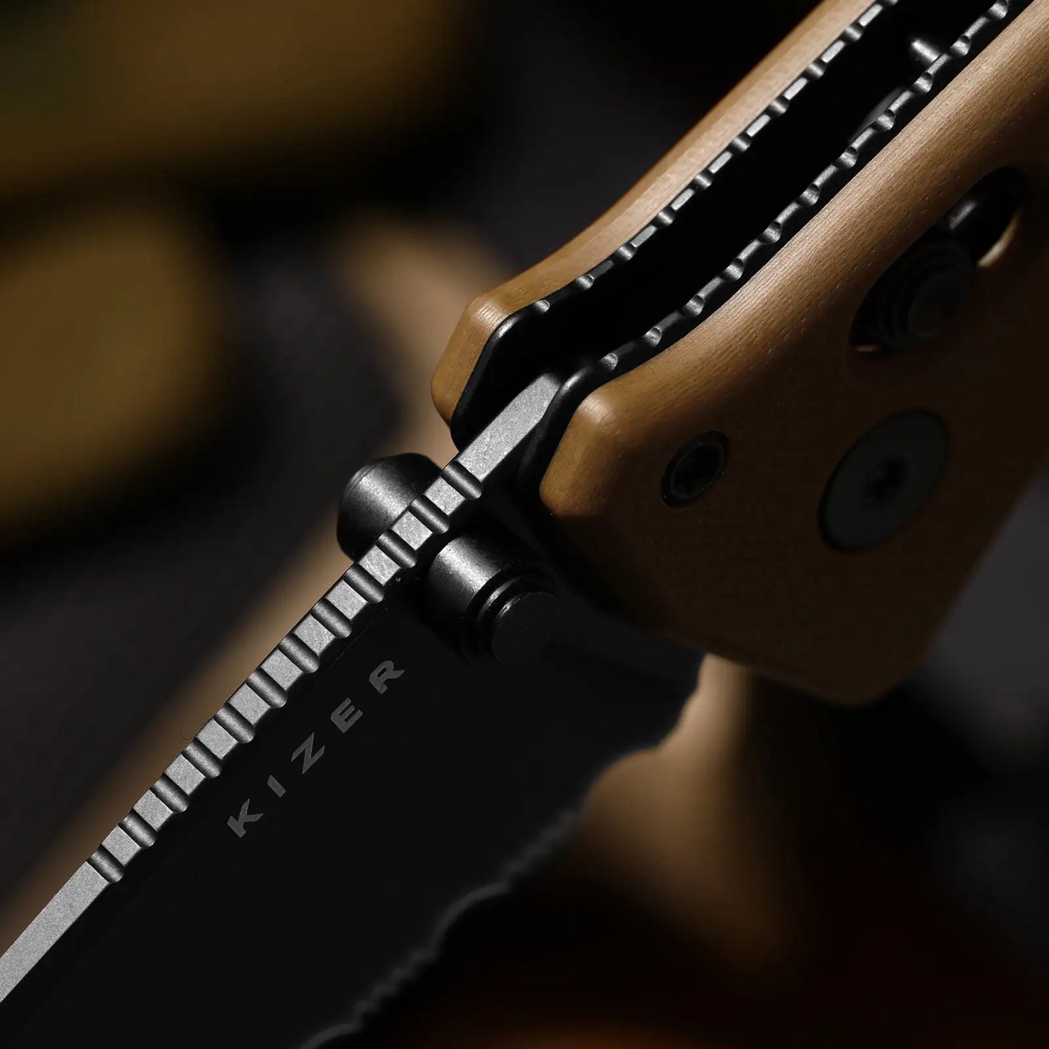 Aegis T | Brown G10 + Black Serrated AEB-L