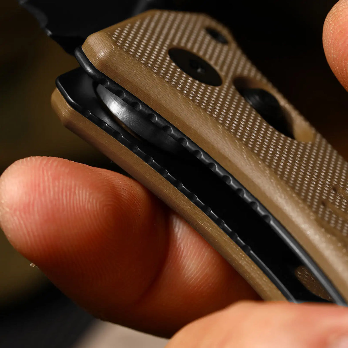 Aegis T | Brown G10 + Black Serrated AEB-L