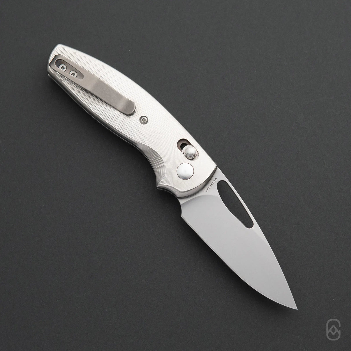 Bulldog™ REV B | Lizard Skin Ti + Magnacut