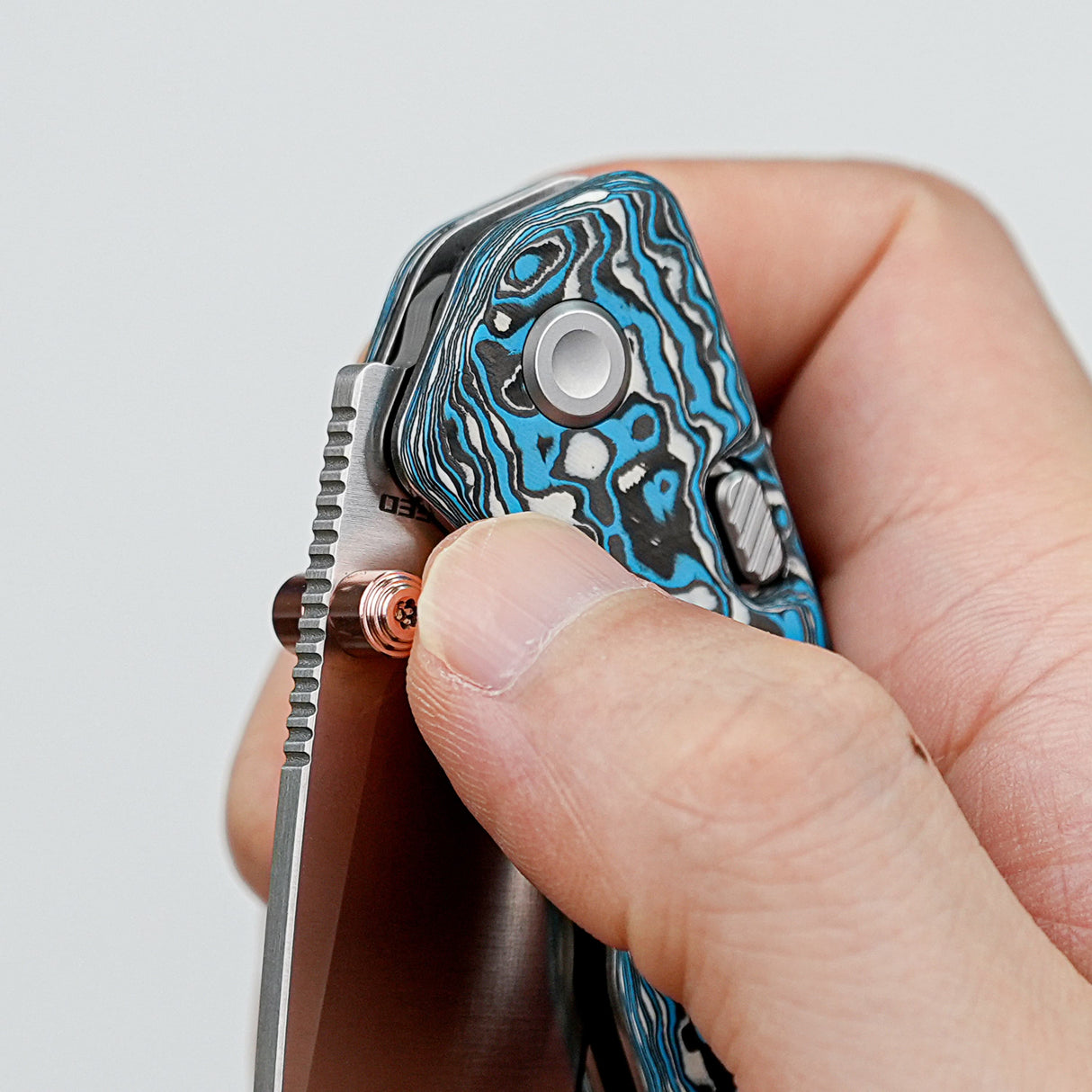 Marten | Blue Carbon Fibre + 154CM - A1609