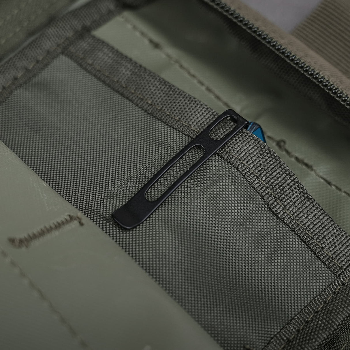 Kroc 329 | Blue Aluminium Topo G10 + Blackwash S35VN - A1811