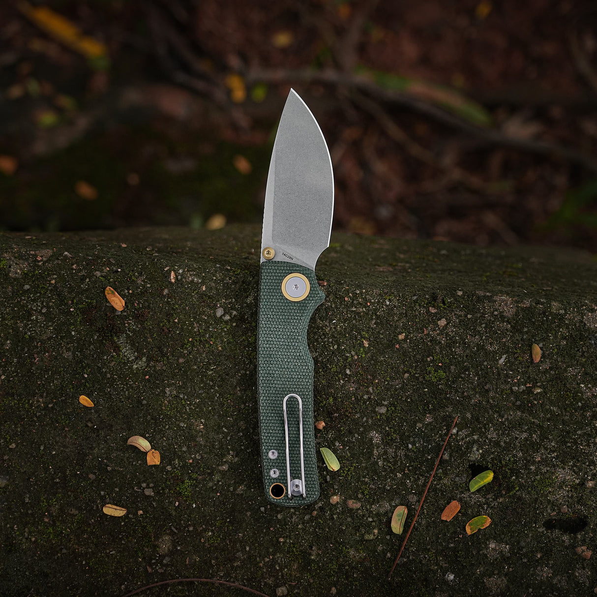 Porcupine Thumb Stud | Green Micarta + Stonewash 14C28N - A2611