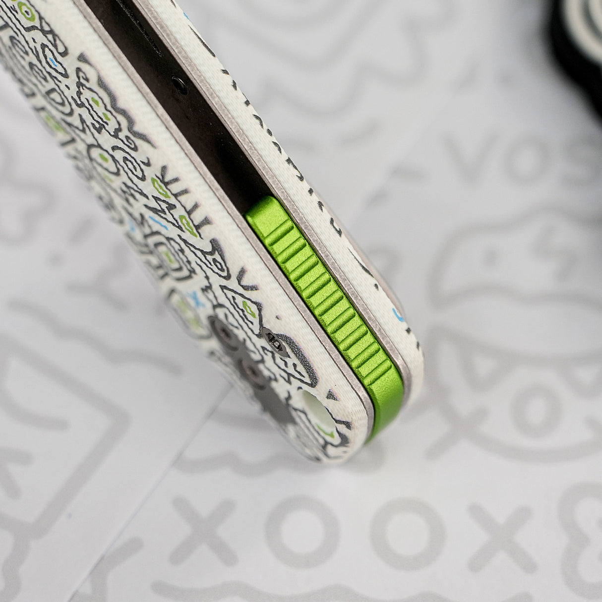 Raccoon 2.0 - Top Liner Lock | Doodle Monster™ White G10 + Satin 14C28N - A2933