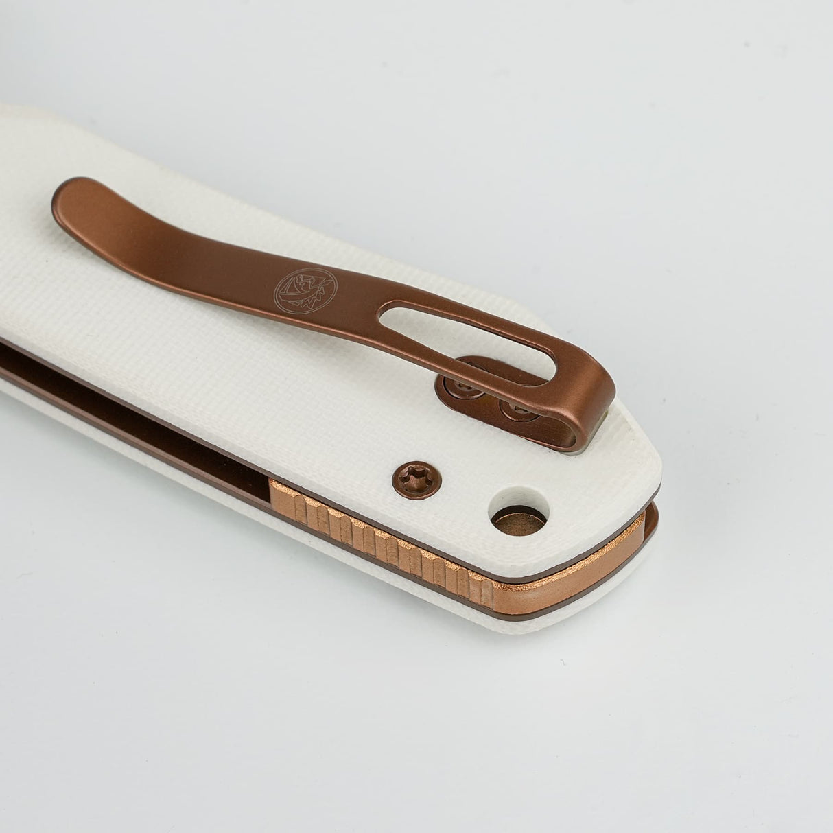 Raccoon 2.0 - Top Liner Lock | White G10 + 14C28N Bowie - A2925