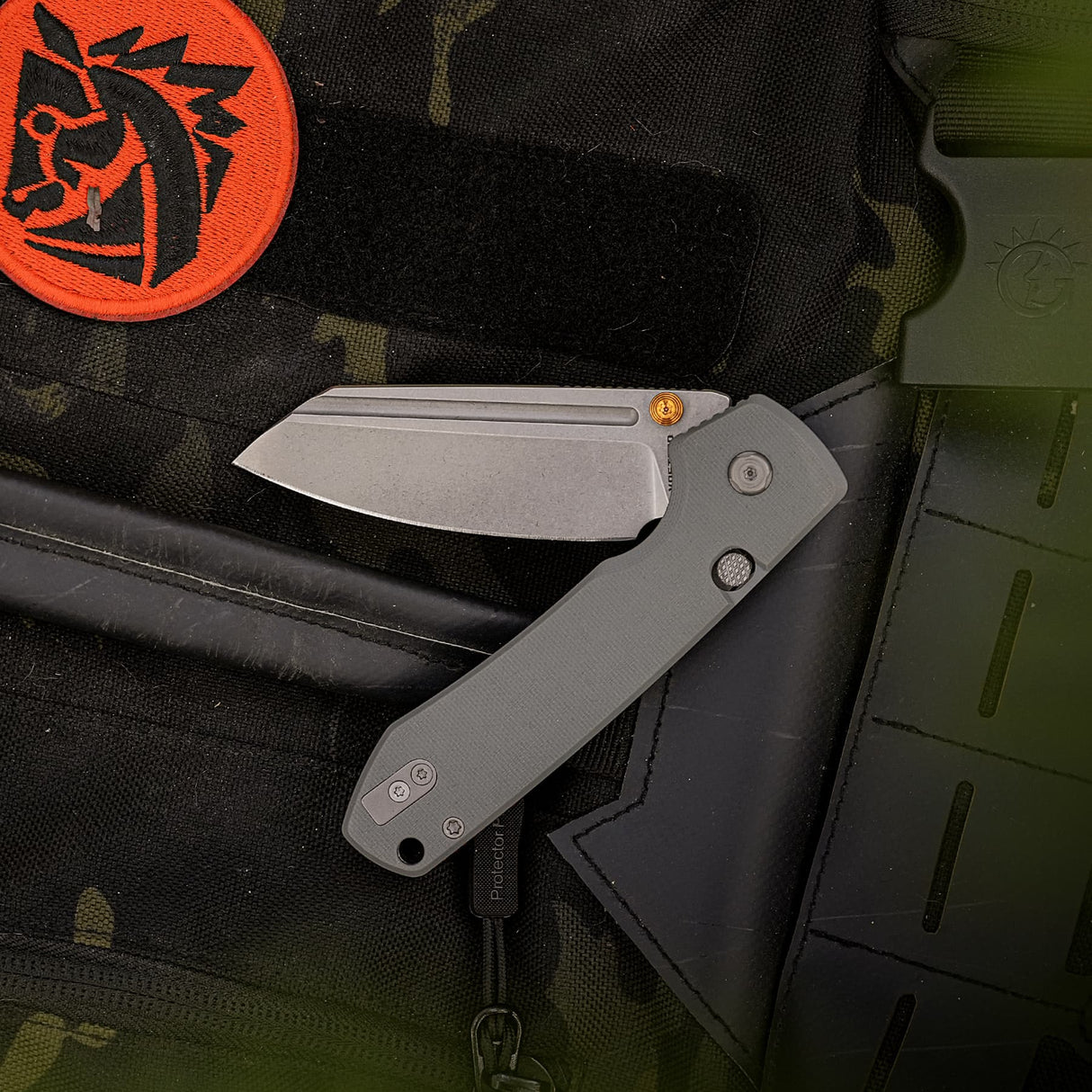 Raccoon 2.0 Top Liner Lock | Grey G10 + Stonewash 14C28N Sheepsfoot - A2930