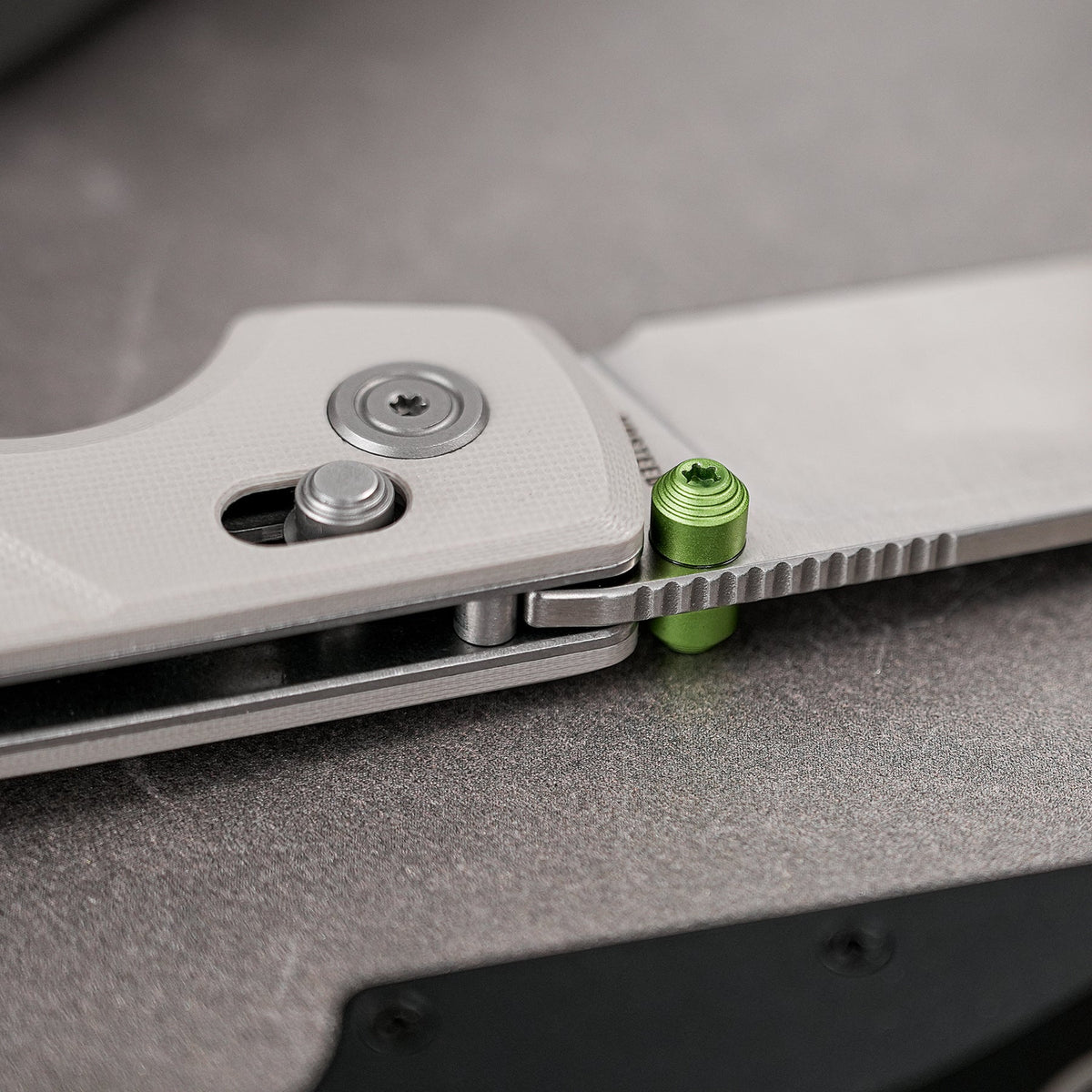 Raccoon Crossbar 2.0 ModSwap™ | Grey G10 + Satin Nitro-V - A4904
