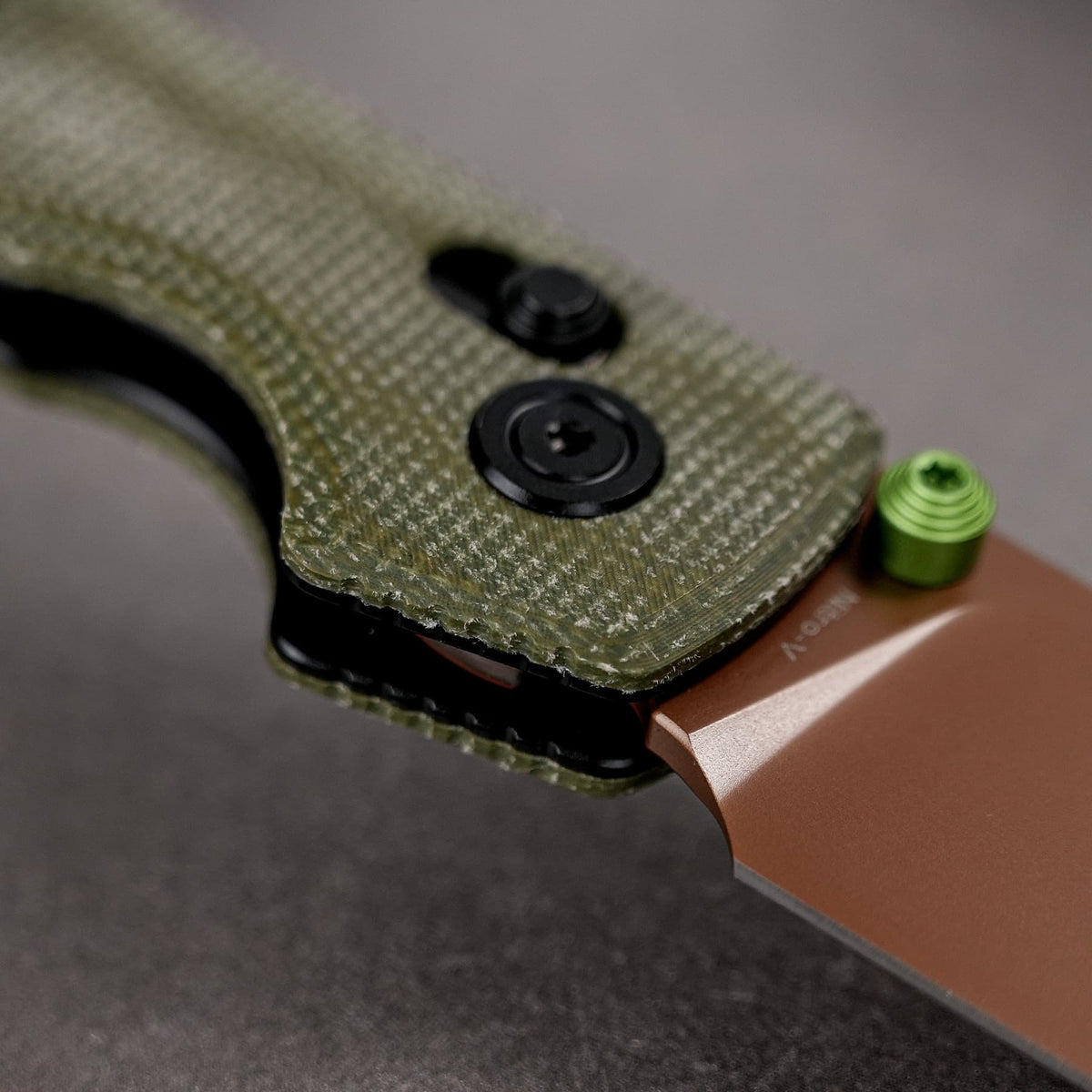 Raccoon Crossbar 2.0 ModSwap™ | Green Micarta + Copper Dune Nitro-V - A4905
