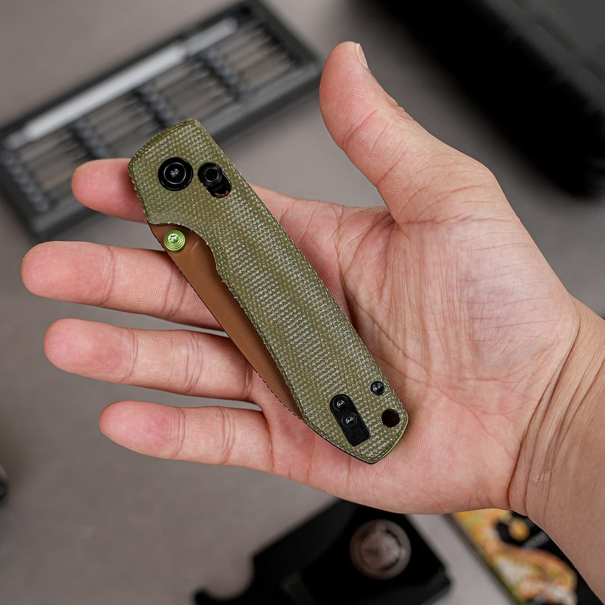 Raccoon Crossbar 2.0 ModSwap™ | Green Micarta + Copper Dune Nitro-V - A4905