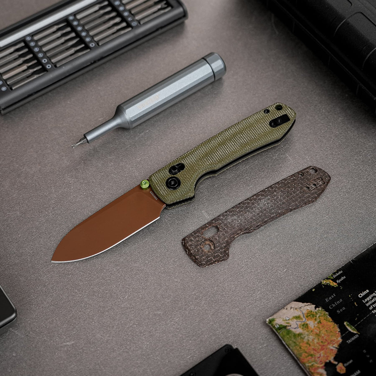 Raccoon Crossbar 2.0 ModSwap™ | Green Micarta + Copper Dune Nitro-V - A4905