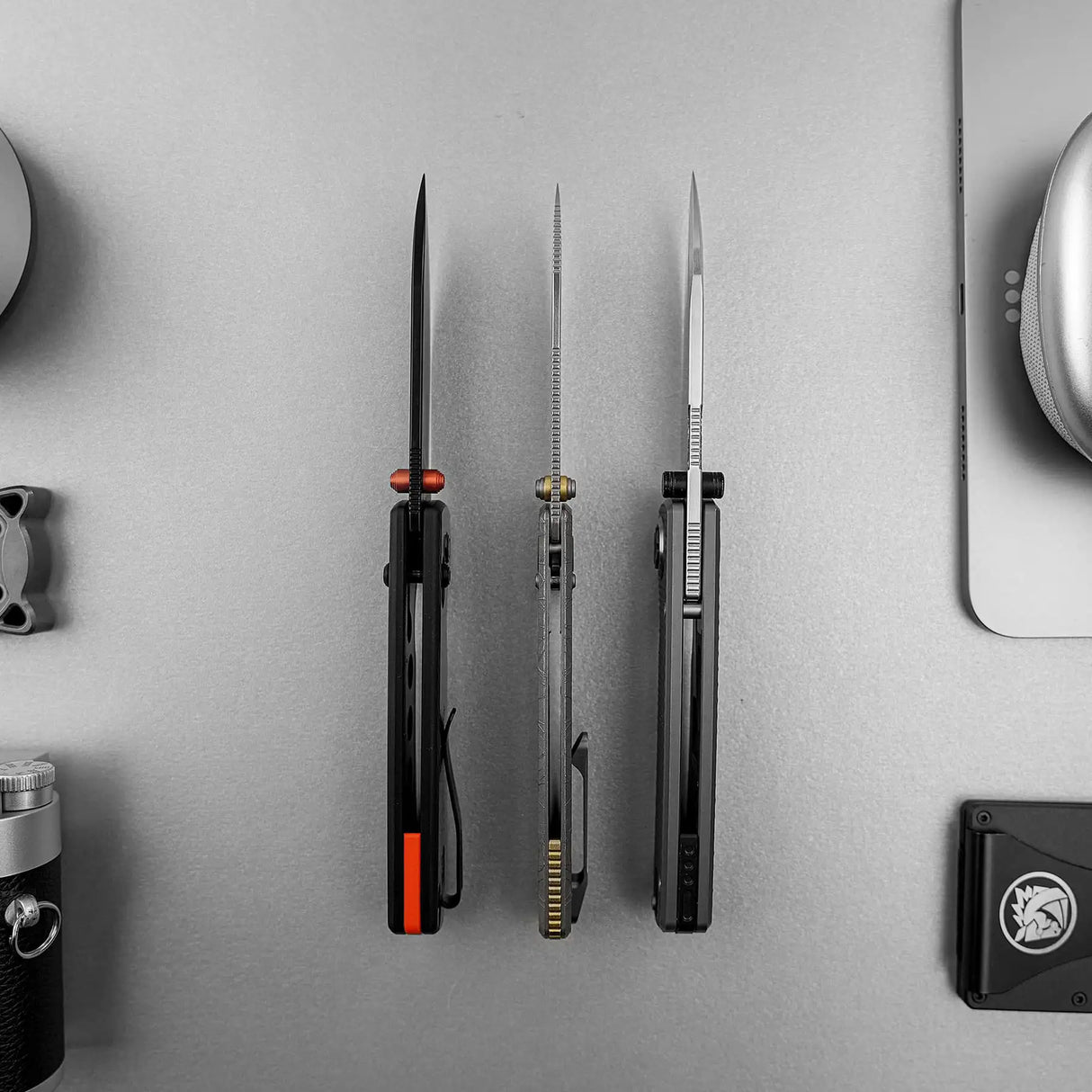 Raccoon TiSlim™ | Acid Wash Grey Ti + Stonewash S35VN