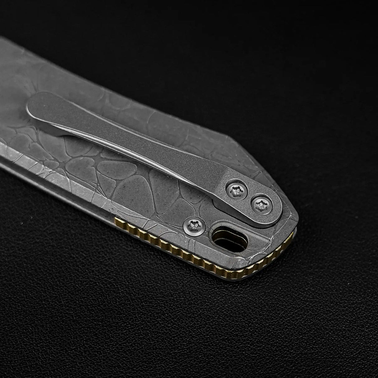 Raccoon TiSlim™ | Acid Wash Grey Ti + Stonewash S35VN