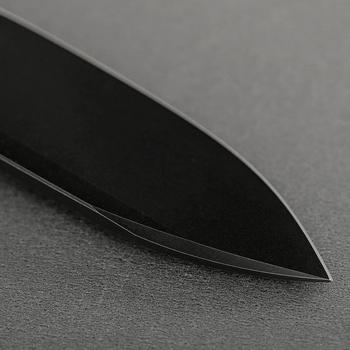 Raccoon V | Grey Titanium + Blackwashed Blade