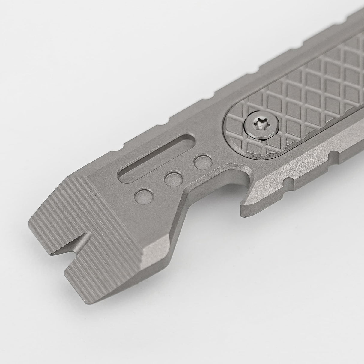 Shark Bomb Prybar 2.0 | Beadblast Ti - X0169