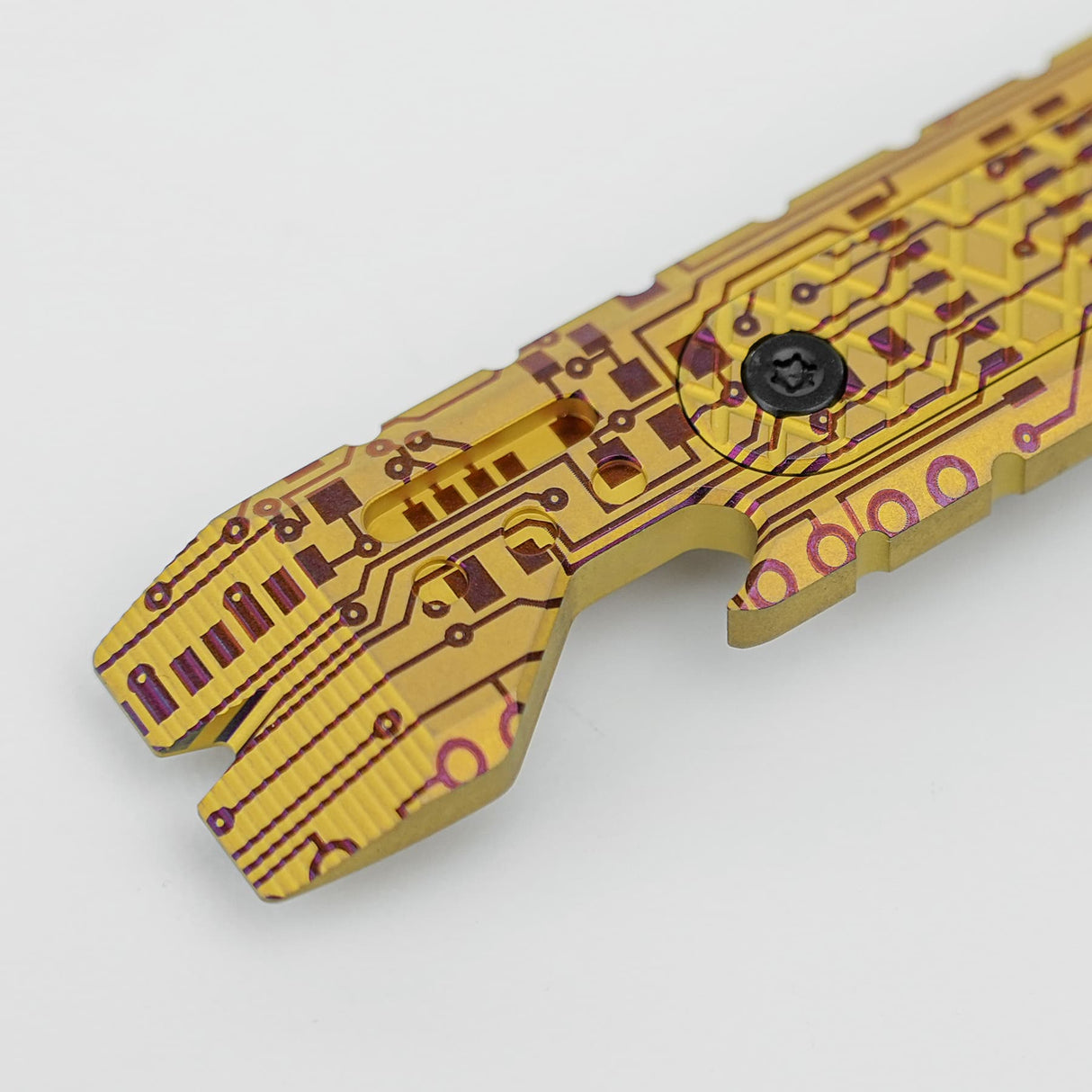 Shark Bomb Prybar 2.0 | Golden Circuit Ti - X0173