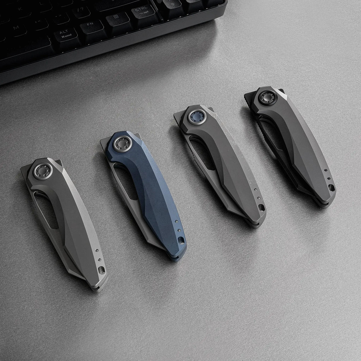 Thunderbeast | Dim Grey Ti + Acid Stonewash M390 - A4302