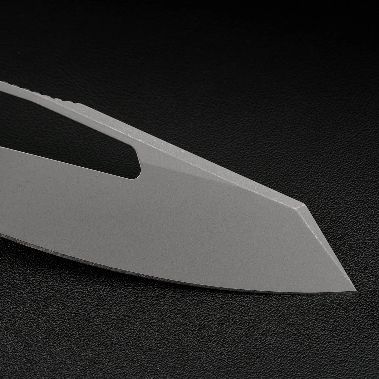 Thunderbeast | Blue Ti + Bead Blast/SW M390 - A4303