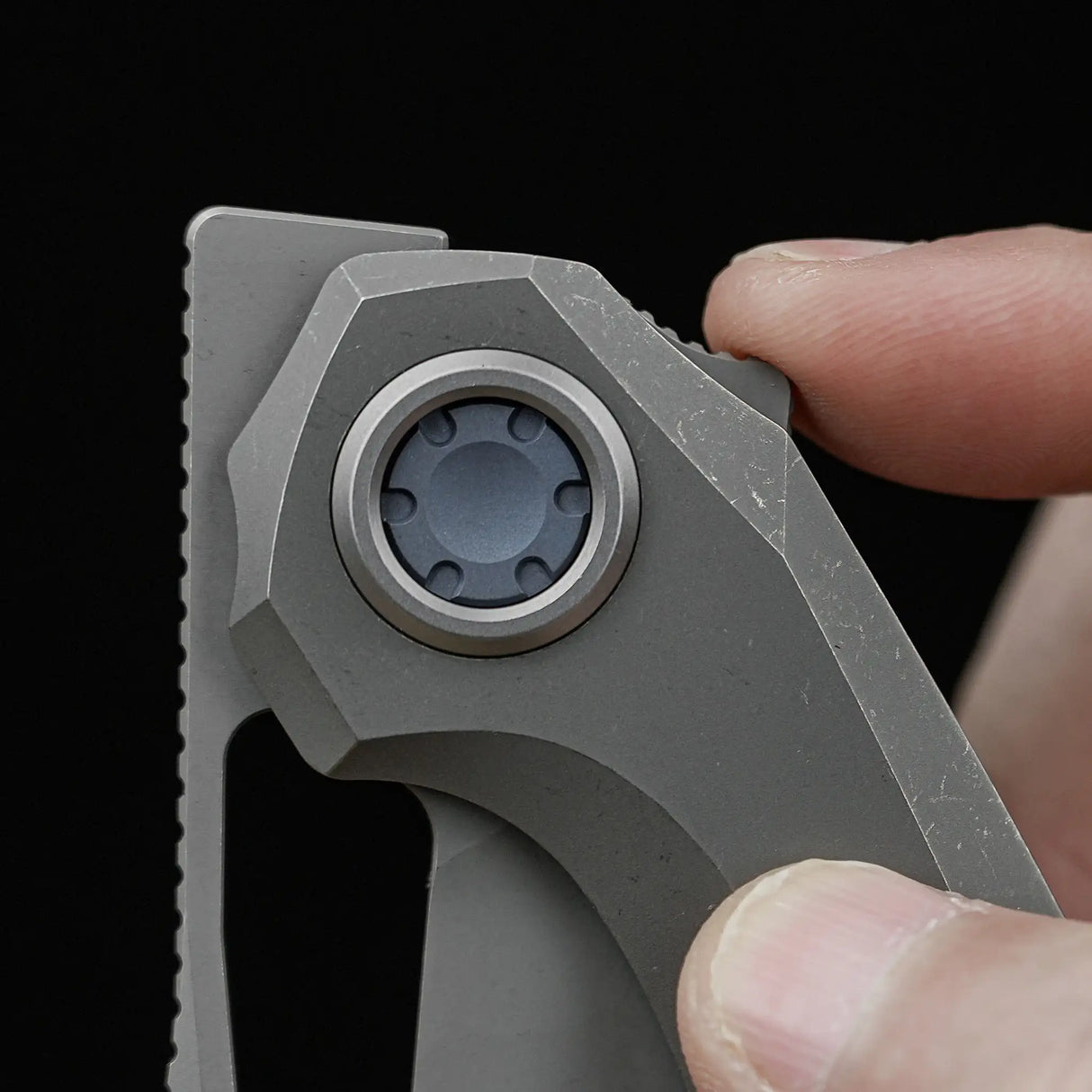 Thunderbeast | Dim Grey Ti + Acid Stonewash M390 - A4302