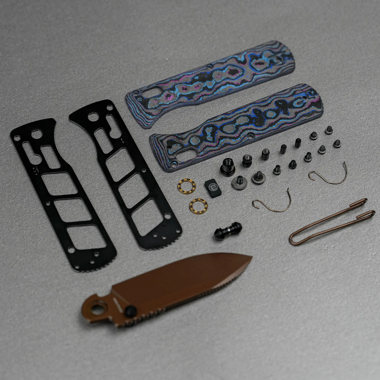 Vombat Handle Scales - Damtanium Camo Carbon