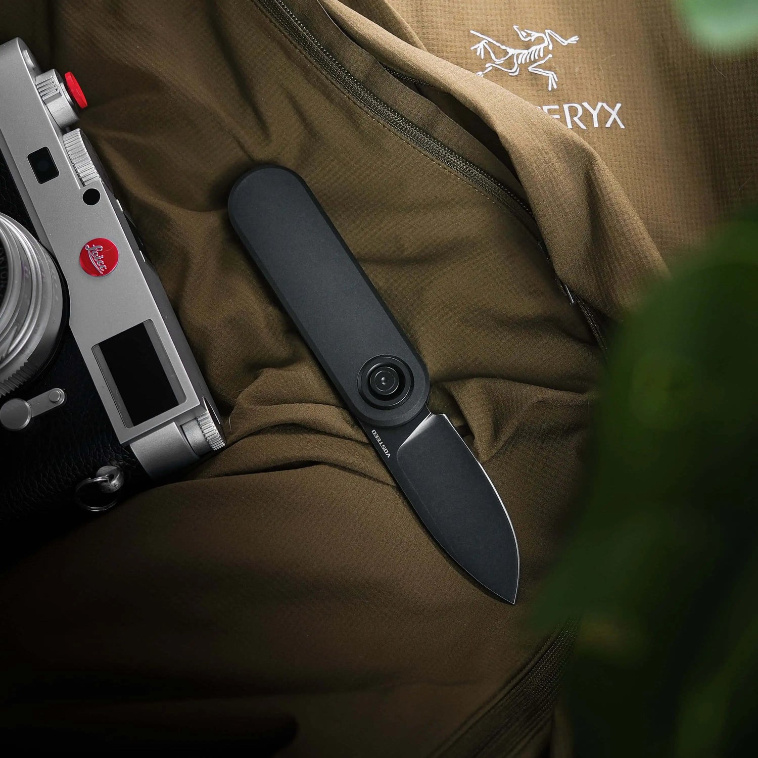 Corgi V | Black Aluminium + 14C28N - A3701